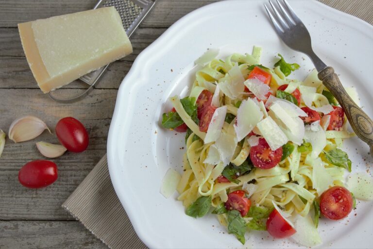 pasta, noodles, parmesan-1819782.jpg